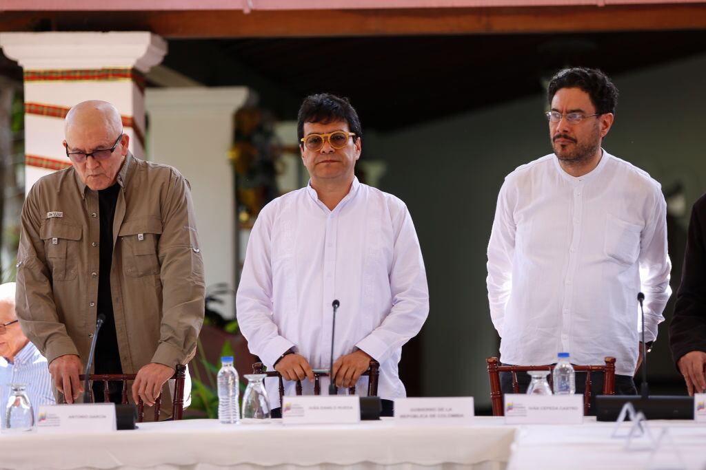 Líderes del ELN se reúnen con el comisionado para la paz en Caracas