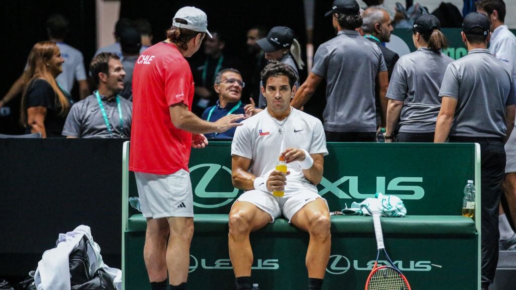 Italia suma su primer punto ante Suecia y elimina a Chile en Copa Davis