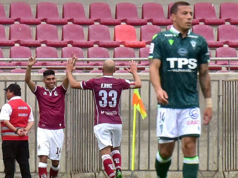 Deportes La Serena recordó ganar y venció a Santiago Wanderers en La Portada
