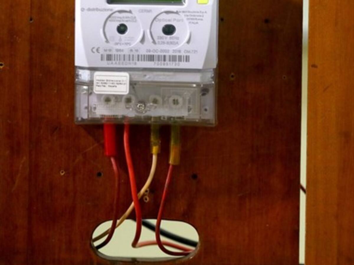 Empresas eléctricas informaron cómo devolverán dinero de medidores inteligentes a clientes