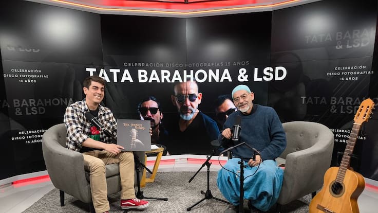 Tata Barahona: El místico retorno a “Fotografías” y el rescate patrimonial del guitarrón de Violeta Parra