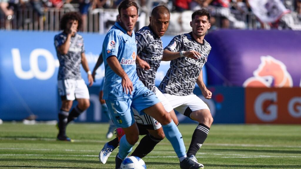 Valentín Larralde y la euforia en O'Higgins tras golear a Colo Colo: "El rendimiento dirá si estamos para pelear el título"