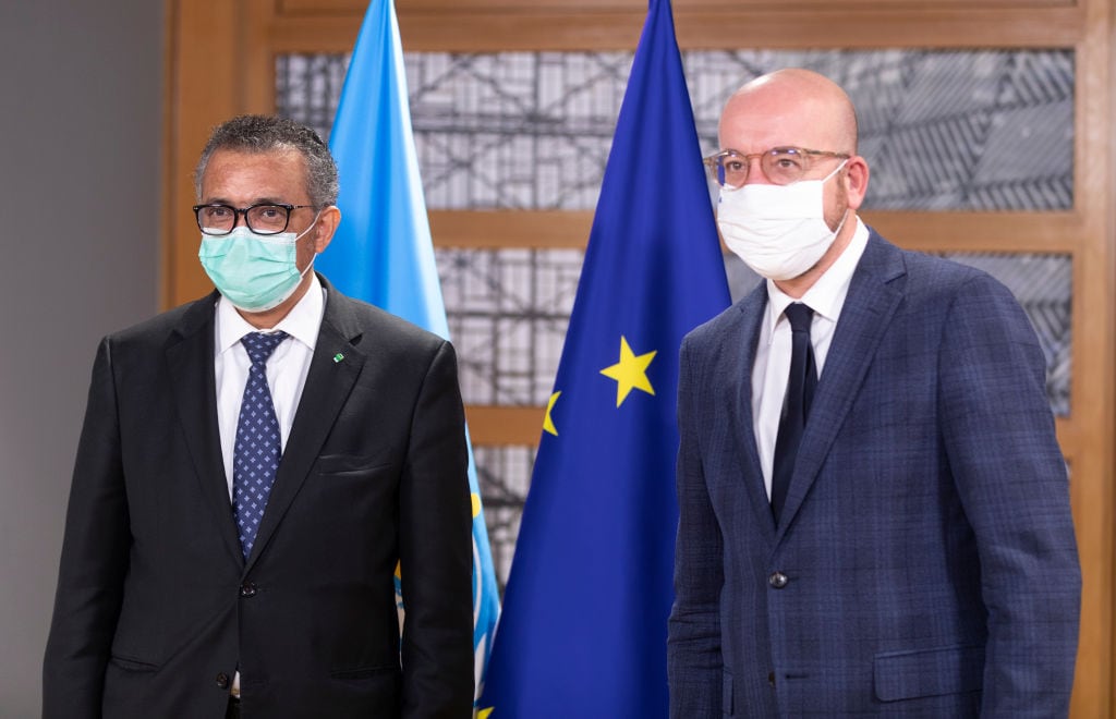 Tedros Adhanom y Charles Michel