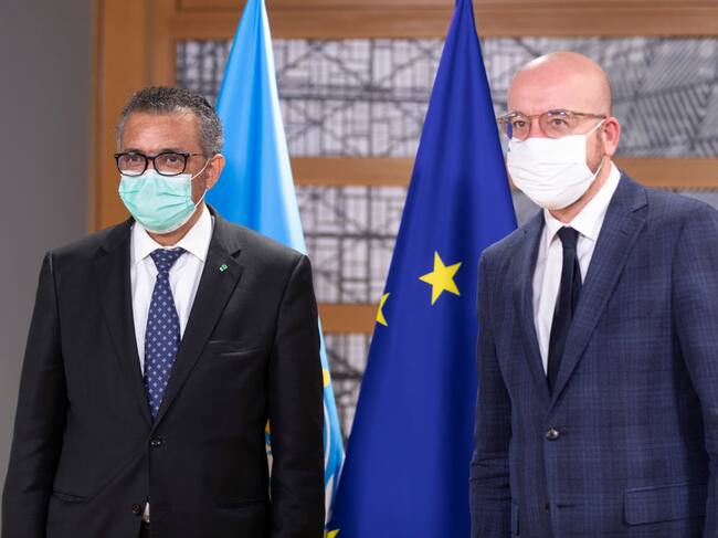 Tedros Adhanom y Charles Michel