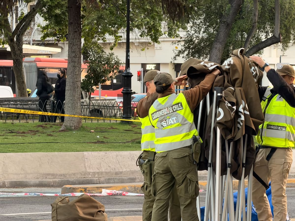 Estudiante de 19 años muere tras ser atropellada por bus RED en plena Alameda