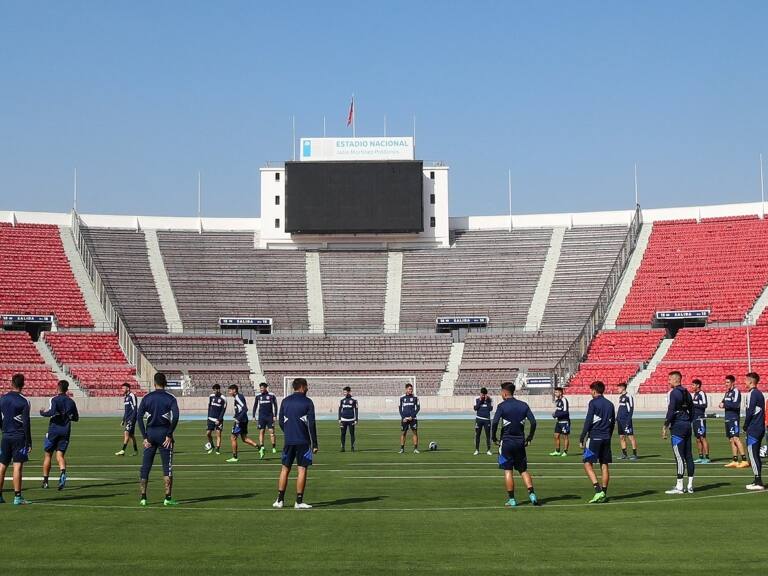 Azul Azul asegura que recibió indemnización por haber cedido su derecho a usar el Estadio Nacional