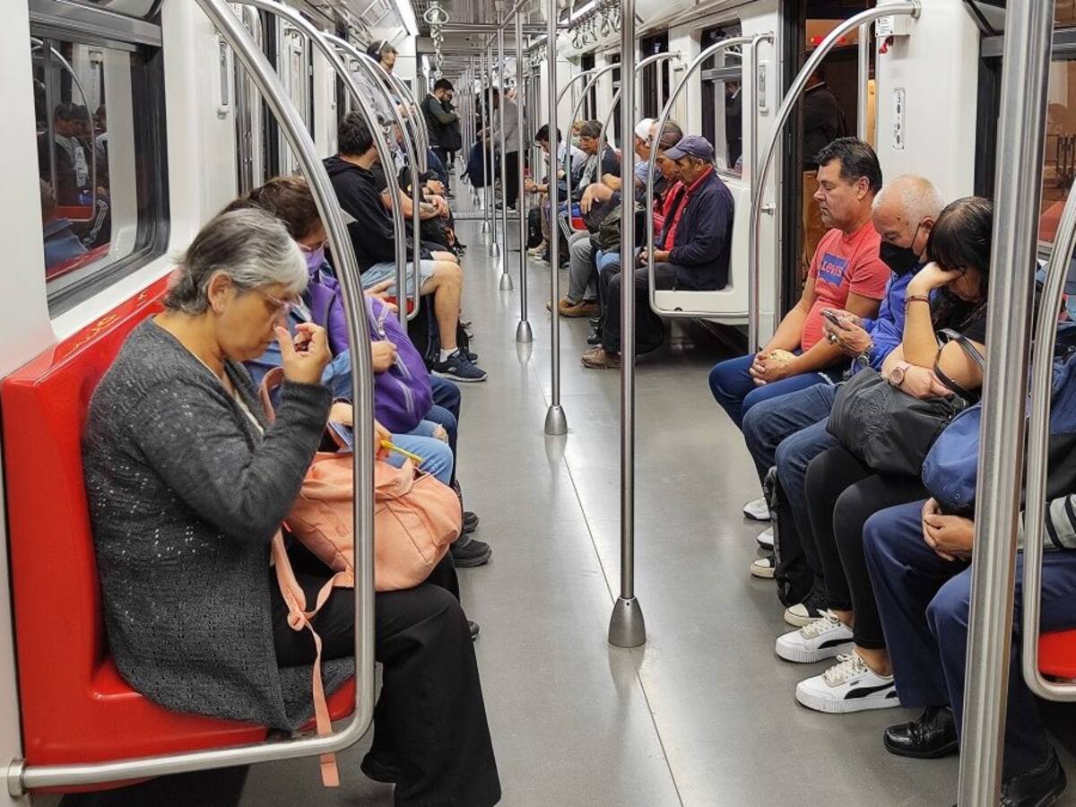 ¿Cómo funcionará el Metro de Santiago este jueves por el partido entre Chile y Paraguay?