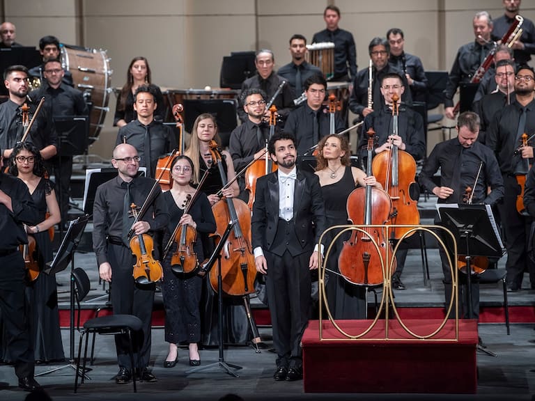 Luis Toro Araya y Filarmónica de Santiago