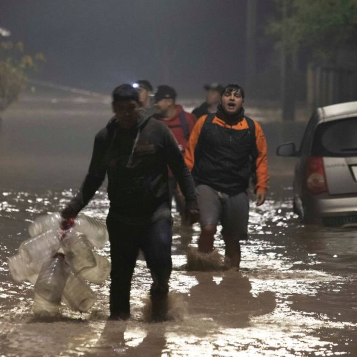Sistema frontal en Chile: aislados superan los 9 mil mientras que los albergues llegan a 127