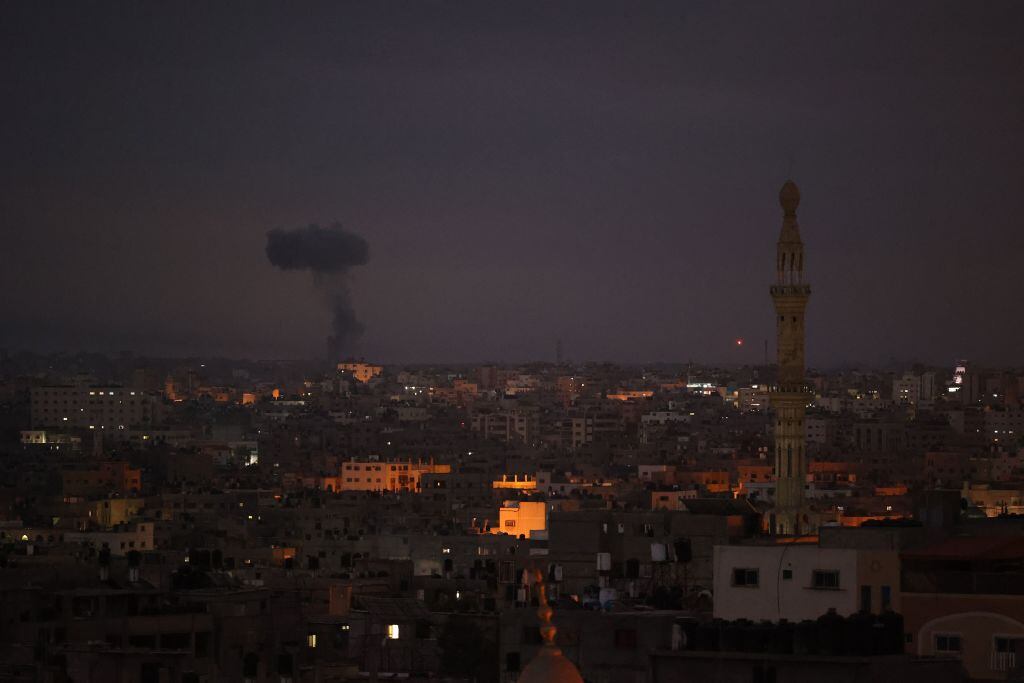 El ejército israelí mantuvo los ataques con bombas sobre Gaza