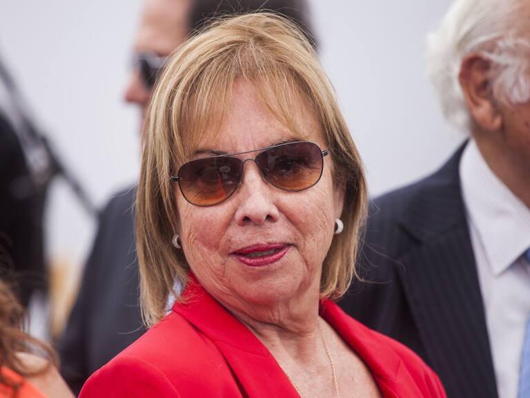 25 Noviembre de 2015/SANTO DOMINGO Maria Veronica Pinochet durante el homenaje del natalicio numero 100 de Augusto Pinochet Ugarte, que se lleva a cabo en la parcela privada Los Boldos ,comuna de santo domingo de la regin de Valparaiso.
FOTO:DAVID CORTES SEREY/ AGENCIAUNO.