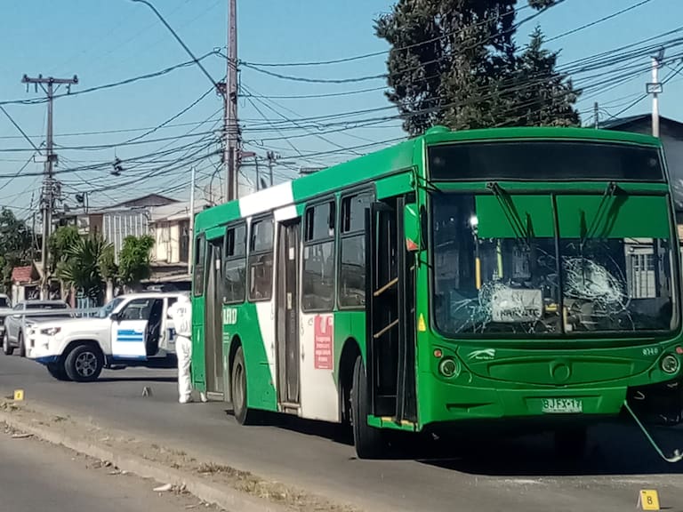 Vuelco en atropello en San Bernardo: conductores habrían mantenido violenta discusión previamente