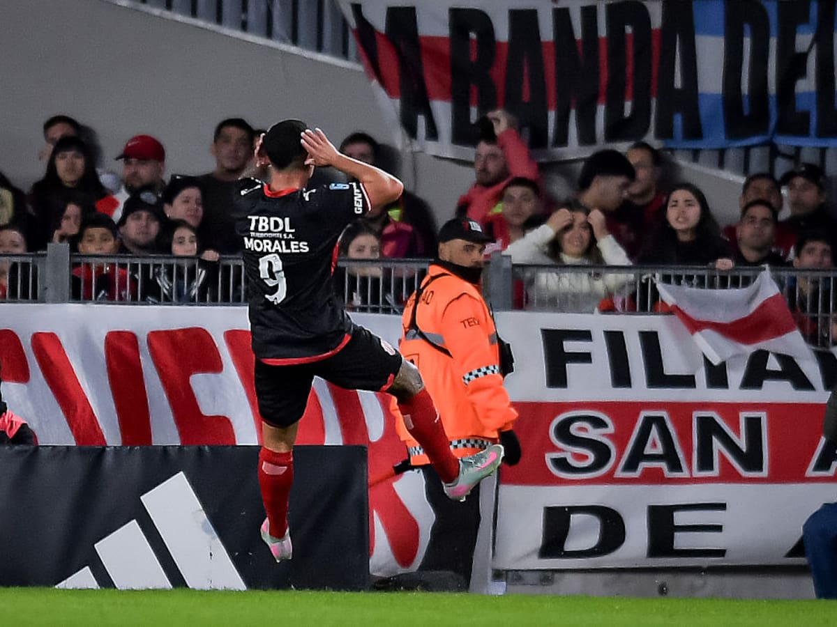 “Mi ídolo es Román...”: River cayó históricamente ante Barracas Central gracias a un ex Boca Juniors
