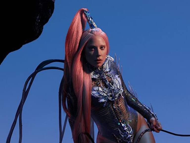 Luego de 4 años, Lady Gaga estrenó su nuevo álbum: «Chromatica»