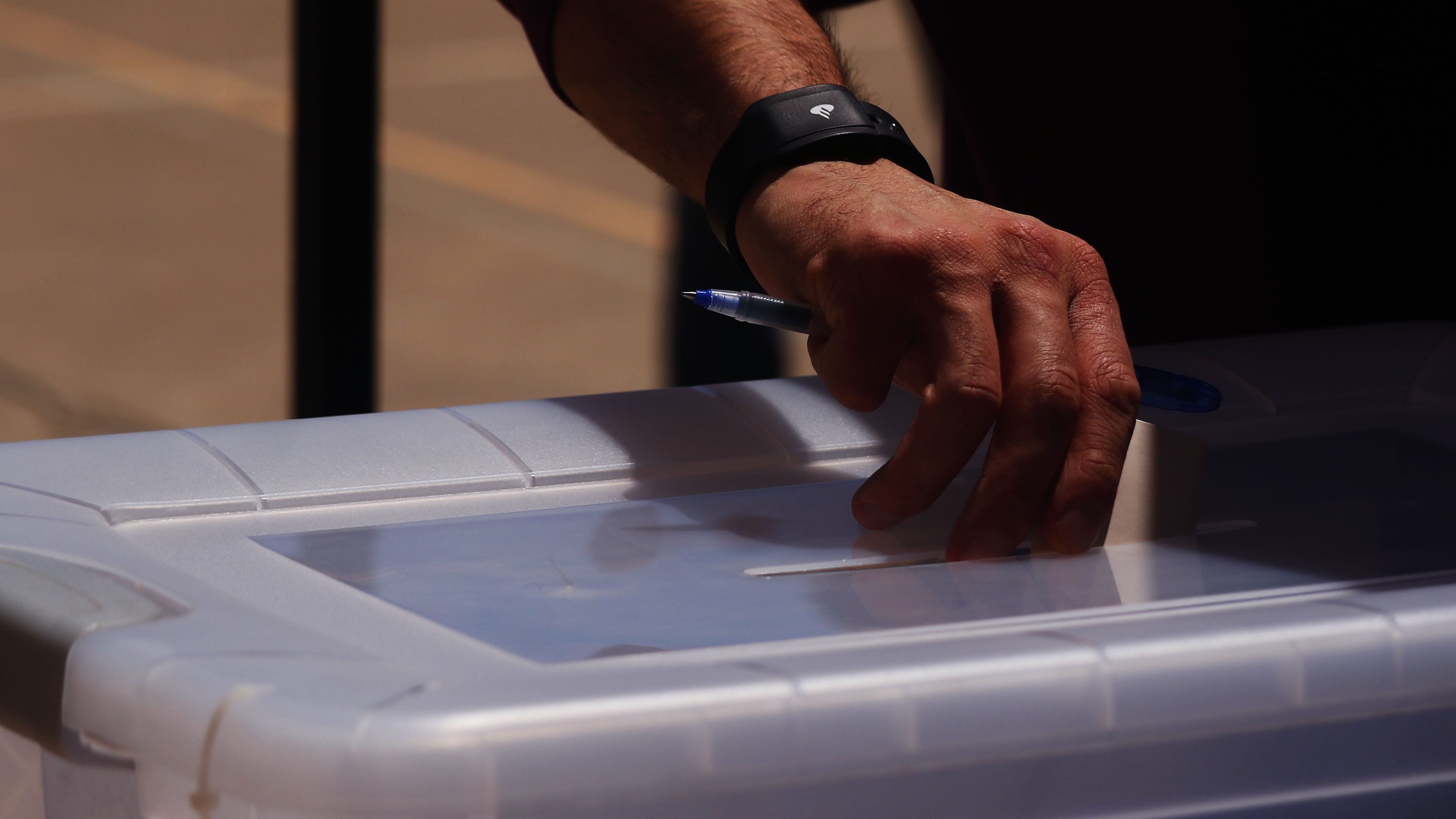 Comisión de la Cámara despachó a Sala proyecto que restablece el voto obligatorio en Chile