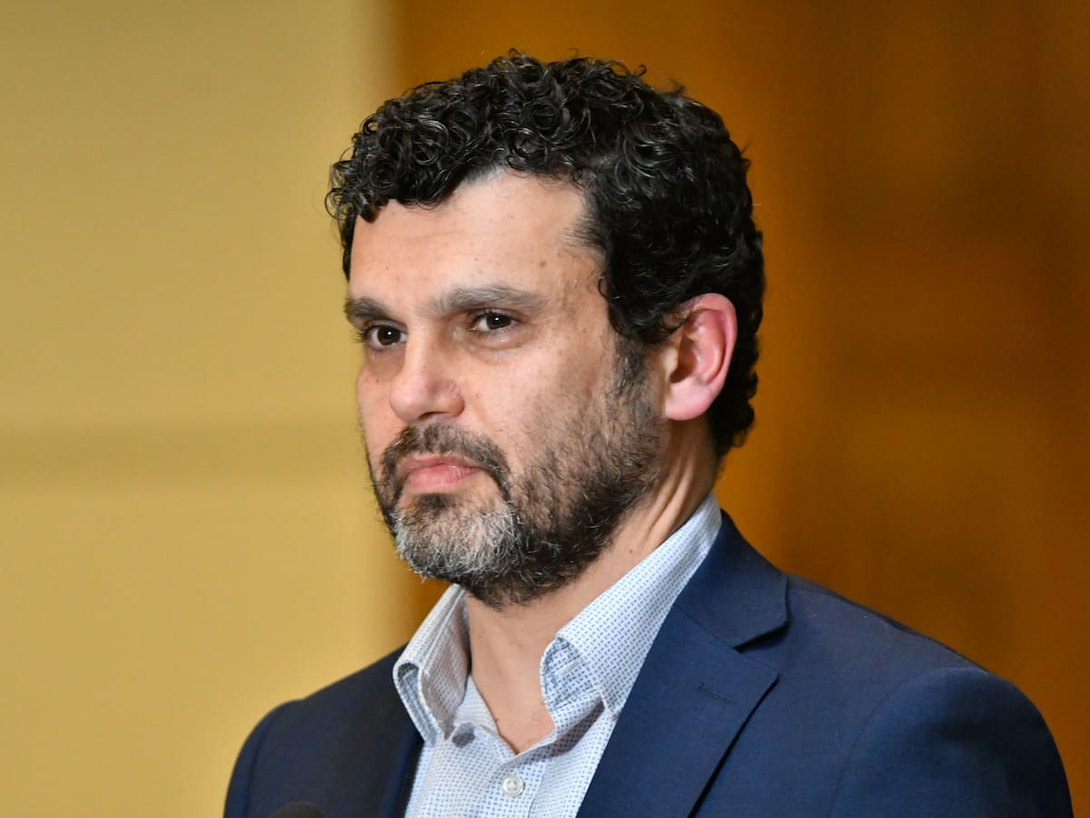 Diputado Bassa (FA) defiende el estallido social y afirma que “sigue vivo en cada hogar”