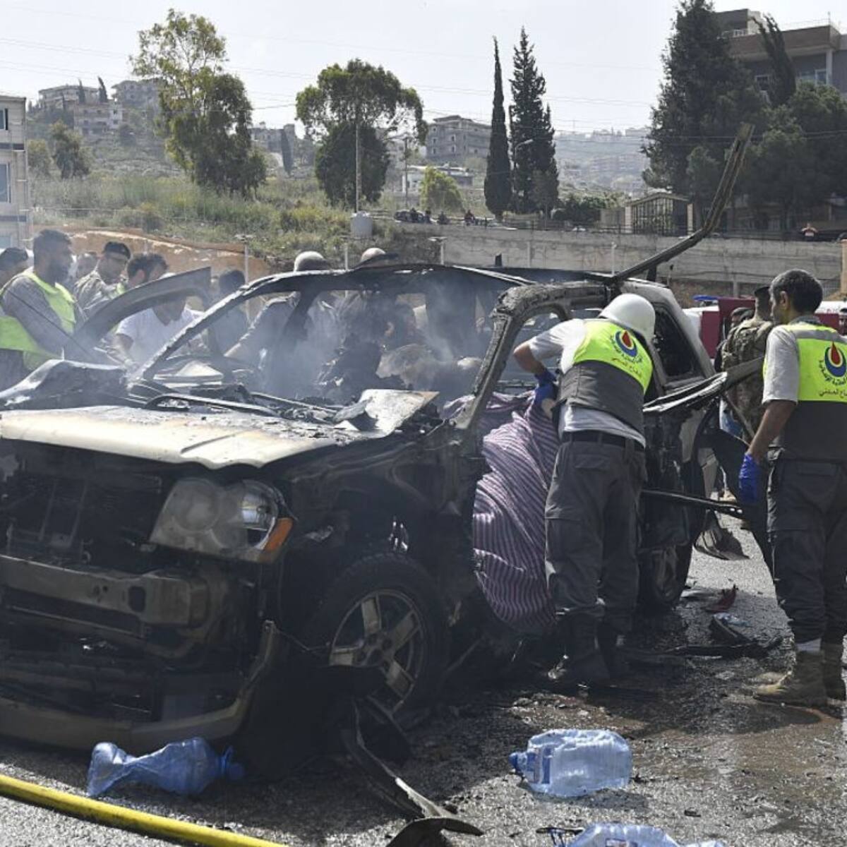 Israel bombardea tres vehículos al sur de Beirut: reportan ocho muertos, incluida una madre y dos niños