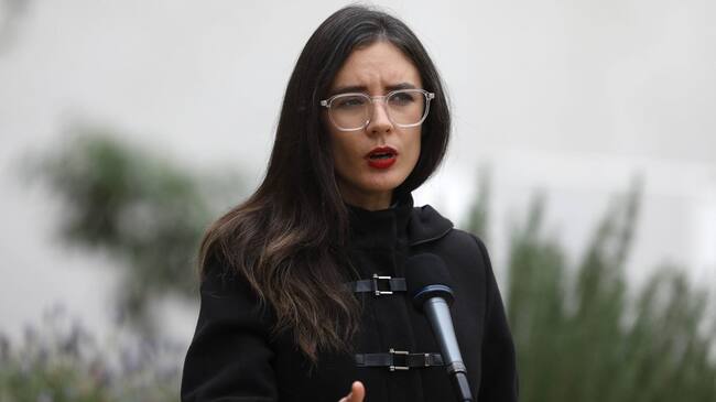 23 de Mayo de 2022/SANTIAGOLa Vocera de Gobierno, Camila Vallejo, emite unas palabras sobre la contingencia nacional en el Palacio de La Moneda.
FOTO:CRISTOBAL ESCOBAR/AGENCIAUNO