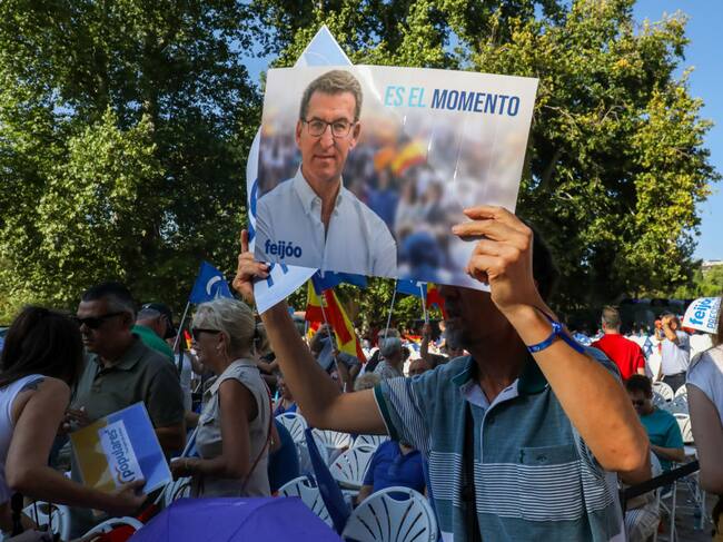 Seguidores de Alberto Núñez Feijóo celebran la primera mayoría en España