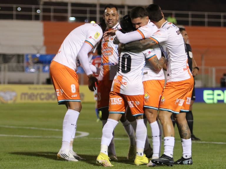 Cobresal anuncia un nuevo refuerzo tras el cierre del libro de pases: viene de Argentina