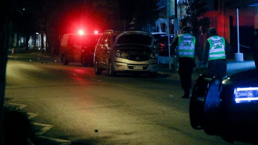 5 de Agosto del 2019/SANTIAGOLa SIAT de Carabineros trabaja en las pericias de un accidente de tránsito que involucró a un furgón de la 60 comisaría de metro y a un vehículo particular, quienes colisionaron en avenida lo ovalle, en la comuna de Lo Espejo.
FOTO: HANS SCOTT/AGENCIAUNO