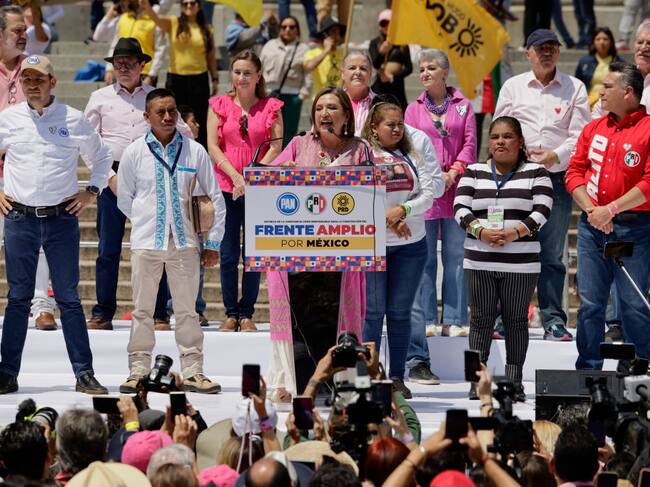 La senadora y candidata de la oposición, Xochitl Gálvez, durante un acto de su campaña presidencial en la zona centro de la Ciudad de México.