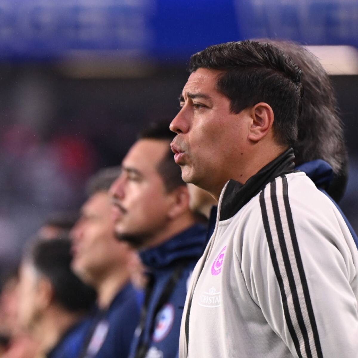 “Si no hay entrenador, me gustaría que Córdova siga en La Roja; el día a día y cómo maneja el grupo es maravilloso”