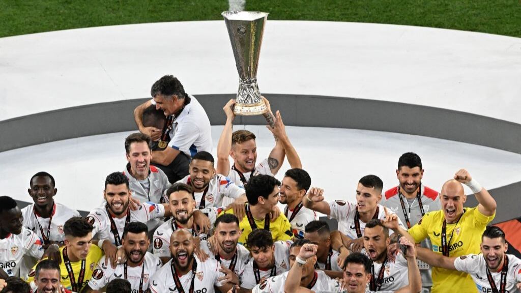 Sevilla Europa League: los hispanos vencen en penales a la Roma para levantar el título por séptima vez
