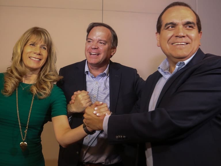 Colectivo Demócratas se suma oficialmente a los diálogos por el proceso constitucional