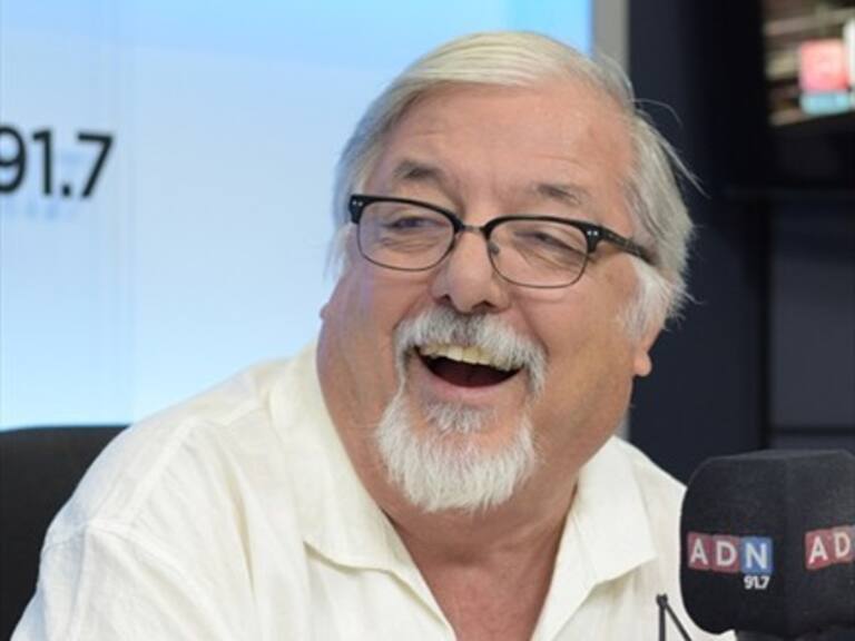 Marcelo Coulon y Jorge Baradit comparten escenario: «Inti Illimani acompaña la cronología del país»