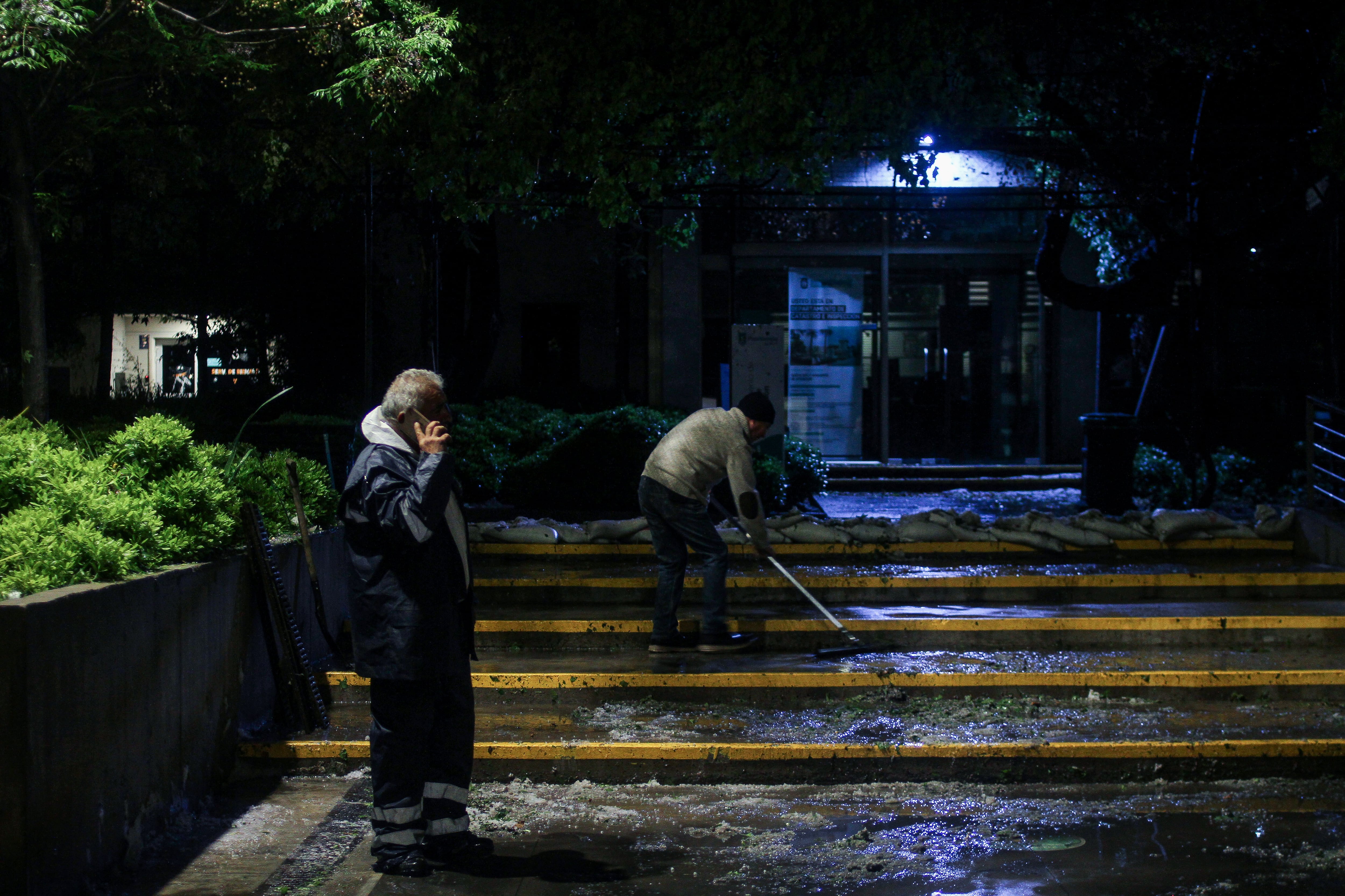 ¿La construcción en Chile está realmente preparada para aluviones y granizos? Experto responde