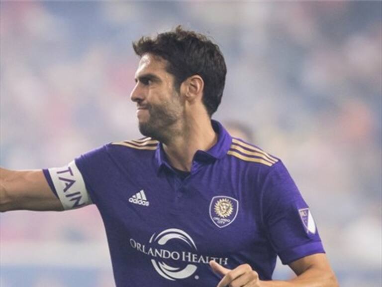 Kaká fue expulsado en la MLS tras revisión del VAR por bromear con un rival