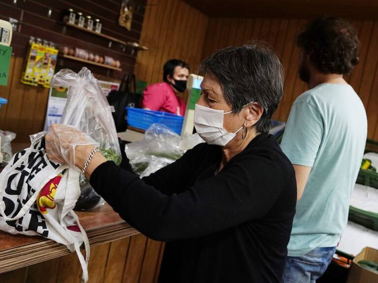 Locales conectados: fundación creó sistema digital para entregar alimentos apoyando a los comercios de barrio