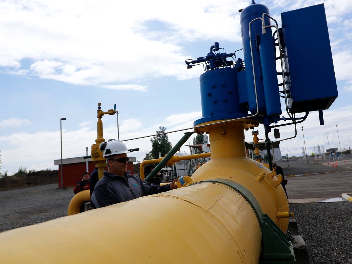 Alerta en Biobío y Ñuble: suspenden recepción de gas natural argentino por incumplir normativa