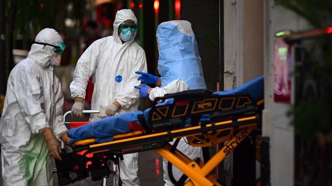 Un contagiado con Covid-19 es trasladado en Buenos Aires