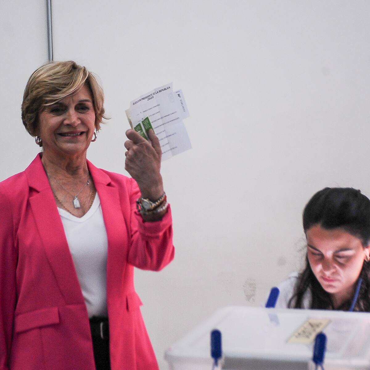 La confianza de Evelyn Matthei para ganar las presidenciales: “La noche del 11 de marzo voy a estar en Arica viendo como sellamos la frontera”