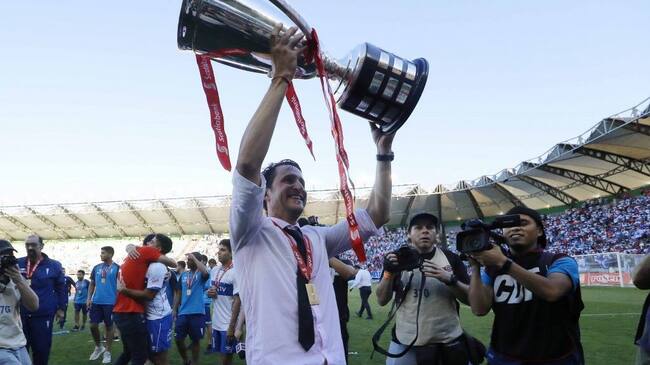 02 de diciembre de 2018/TEMUCOEl director tecnico de Universidad Catolica, Benat San Jose durante el partido por la trigésima fecha del Campeonato Nacional Scotiabank 2018 entre Deportes Temuco vs Universidad Católica jugado en el Estadio German Becker
FOTO: LEONARDO RUBILAR CHANDIA/AGENCIAUNO
