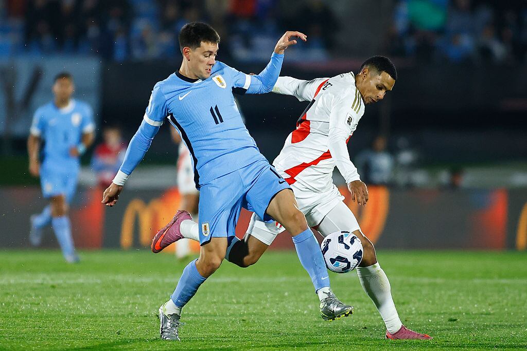Uruguay y Peru se ven las caras por las Eliminatorias