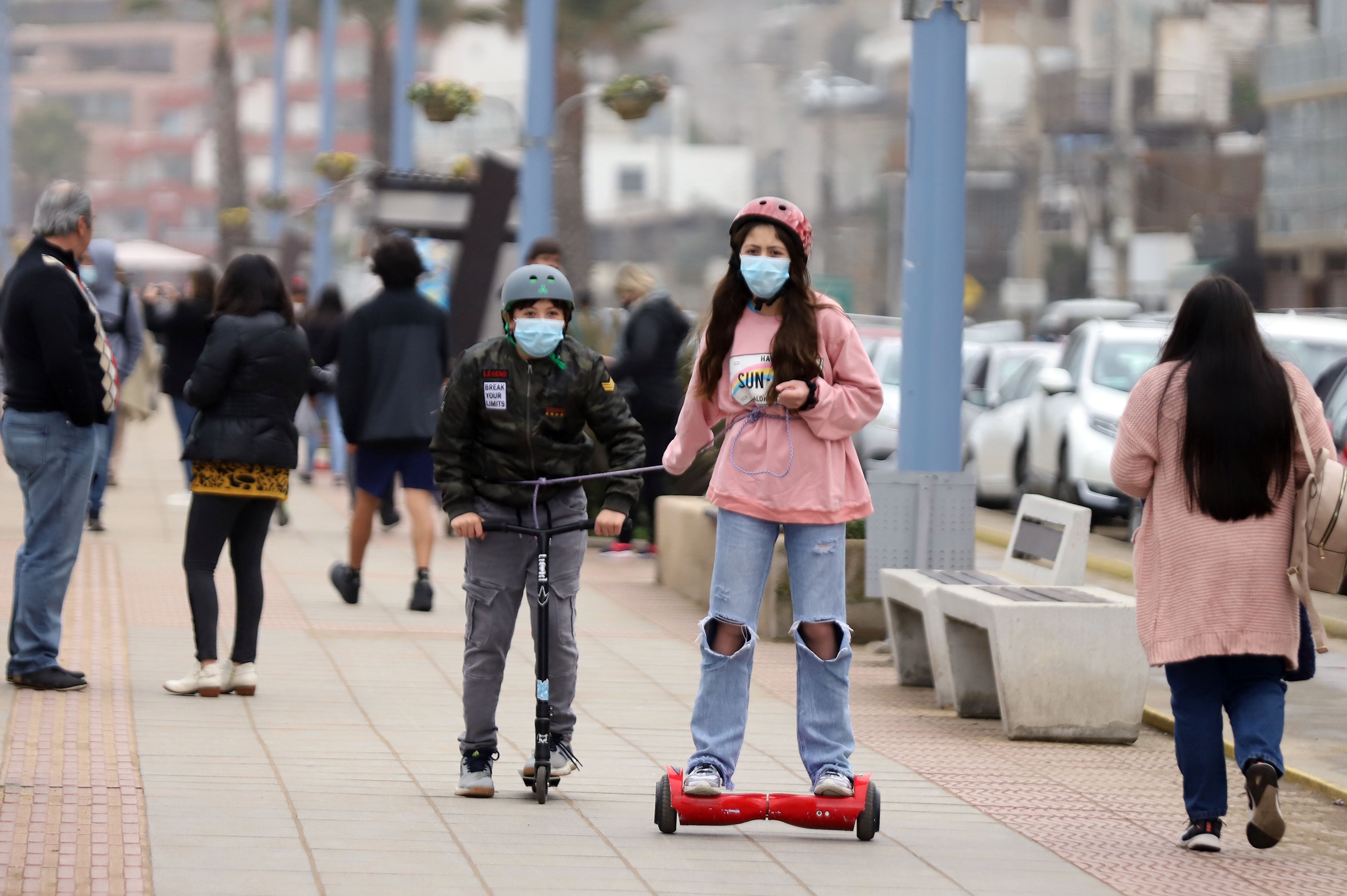 24 DE JULIO DE 2021 /VIÑA DEL MARGran cantidad de personas se vio en Reñaca este último fin de semana de vacaciones de invierno.
FOTO: MANUEL LEMA OLGUIN/AGENCIAUNO