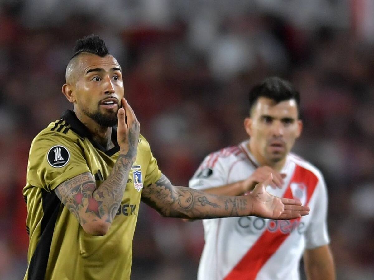 Ex U de Chile se burla de Arturo Vidal en un video tras la clasificación de River Plate: “Está como dolido”