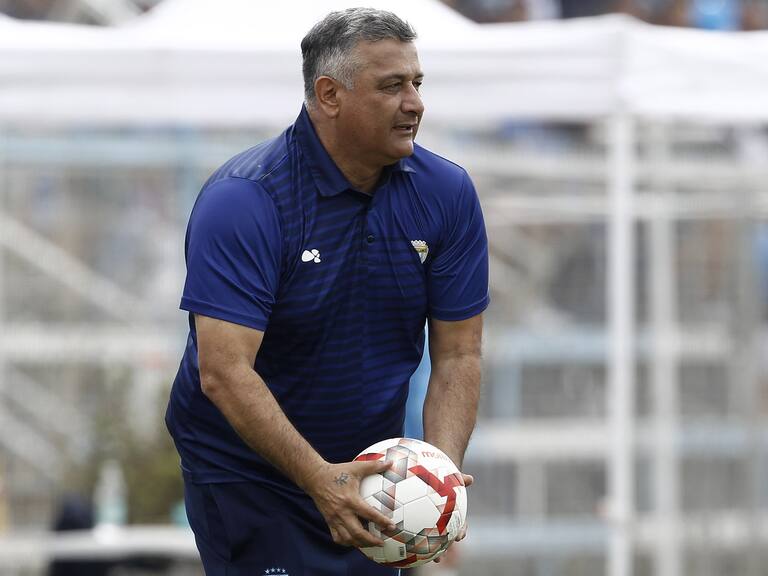 Figura de Magallanes reacciona a la salida de Ronald Fuentes: “Me tomó de sorpresa, los números hablan por sí solos”