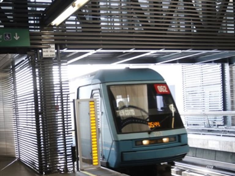 Metro de Santiago suspende servicio en once estaciones de la Línea 5 y tres combinaciones