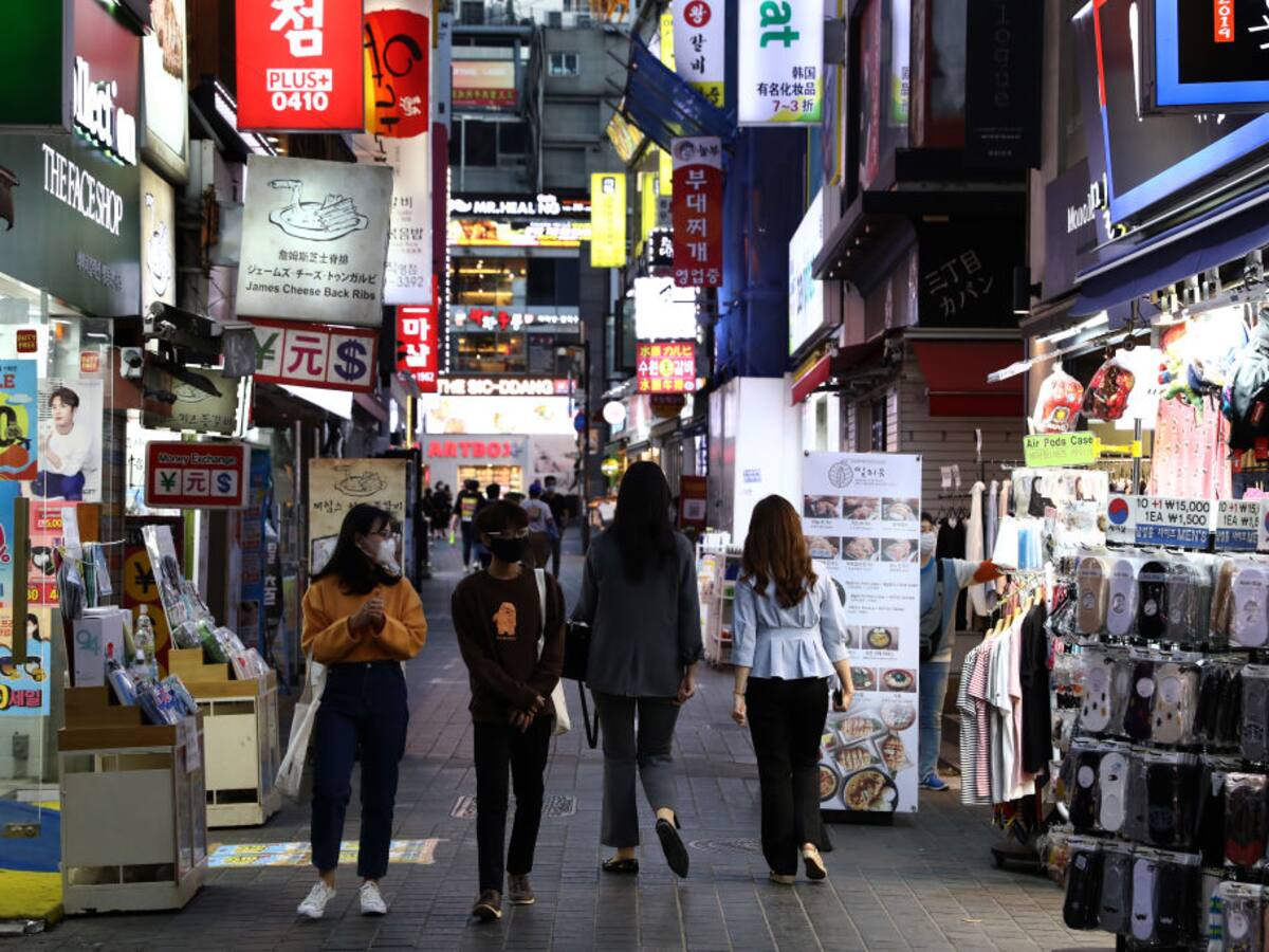 Corea del Sur retrocede en su nueva normalidad y ordena volver a cerrar discos y bares por COVID-19