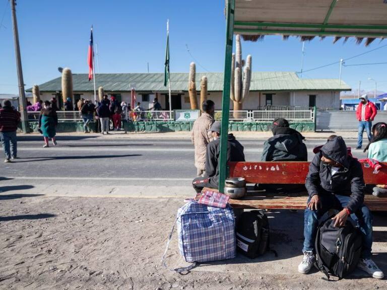 Alcalde de Colchane denunció colapso de campamento humanitario para migrantes