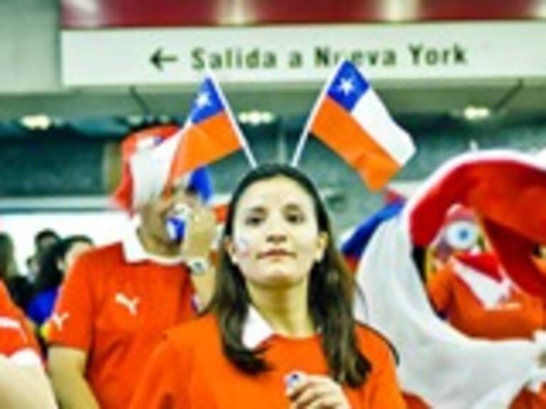 Así se podrían llamar las estaciones de Metro de Santiago para homenajear a la Roja