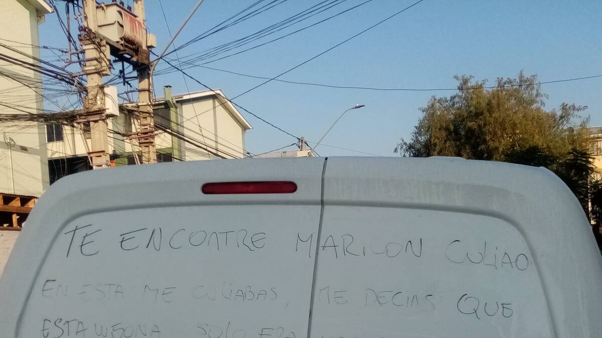 Camioneta incendiada y rayada en Maipú - Richard Jiménez - País ADN - 13 de mayo de 2024