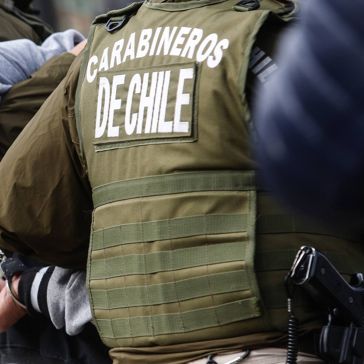 Gobierno afirma que detenido por atacar a Carabineros en San Antonio está en listado, pero que nunca “ha recibido” pensión de gracia