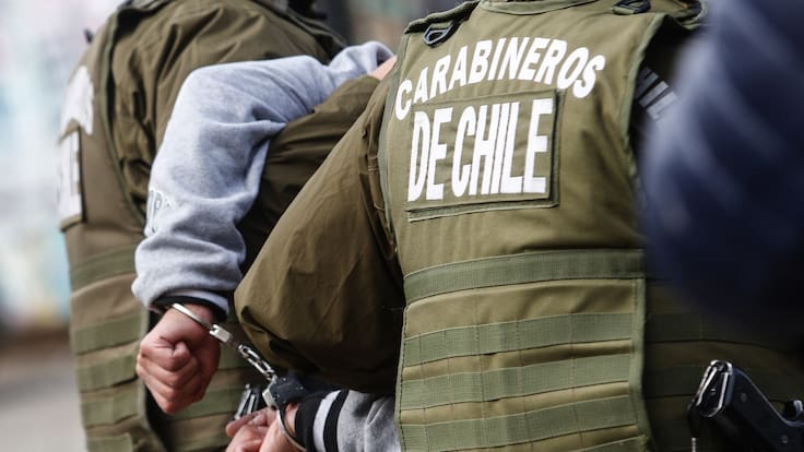 Detienen a médico extranjero en Ancud tras ser denunciado por abuso sexual al interior de un Cesfam