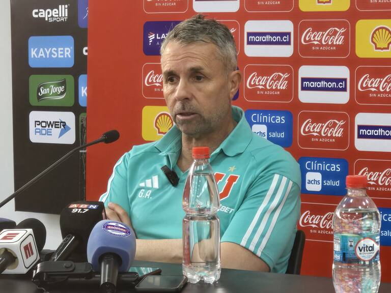 “La llave está favorable, pero no está lista”: la mesura de Gustavo Álvarez tras la goleada de la U sobre Palestino