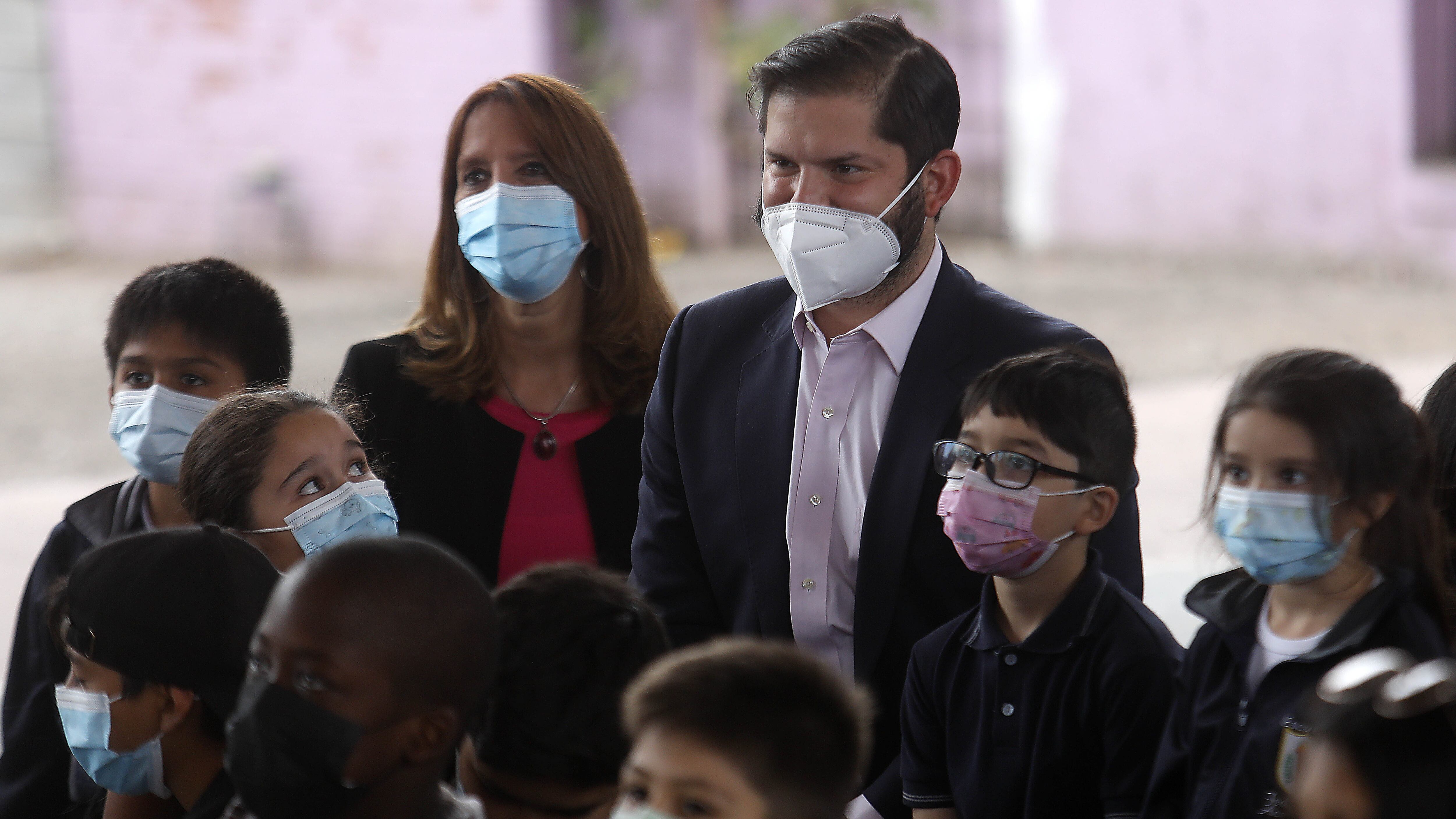 12 de Abril de 2022/SANTIAGOEl Presidente de La Republica,Gabriel Boric Font, visita la  Escuela Bsica Federico Acevedo Salazar, en el marco del fortalecimiento al "Programa 4 a 7Ó, que est contemplado dentro del Plan de Recuperacin Inclusiva Chile Apoya.
FOTO:CRISTOBAL ESCOBAR/AGENCIAUNO